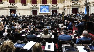 El oficialismo logró un respaldo en las urnas y consolidó el control de La Libertad Avanza en la Cámara de Diputados tras las elecciones del 26 de octubre. El oficialismo logró un respaldo en las urnas y consolidó el control de La Libertad Avanza en la Cámara de Diputados tras las elecciones del 26 de octubre.