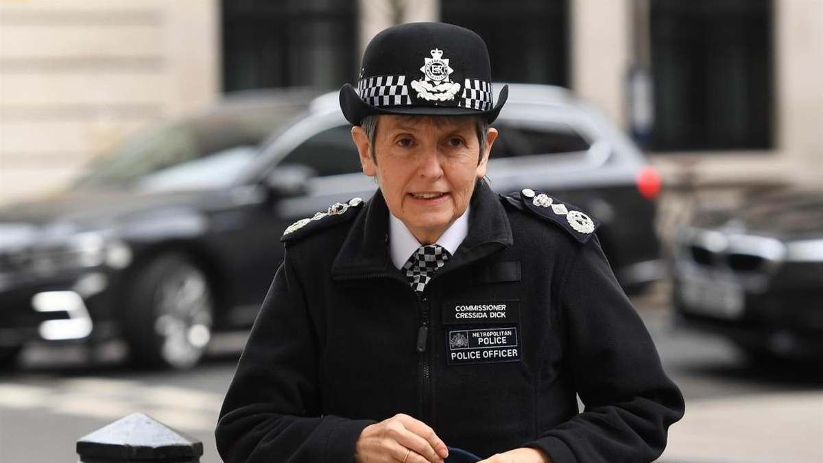 Scotland Yard boss resigns amid racism scandal