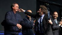 Jair Bolsonaro le habría pedido asilo político a Javier Milei en Argentina.