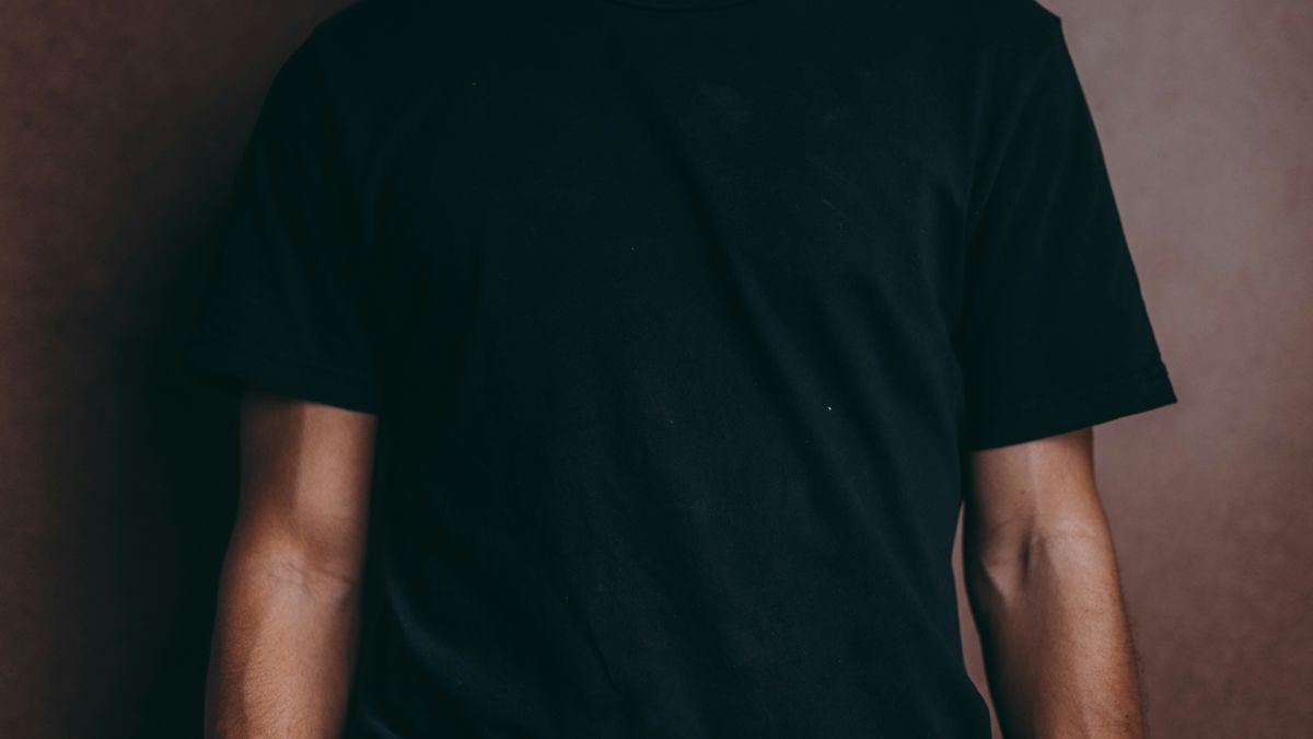 This is the best way to wash black clothes that do not fade.