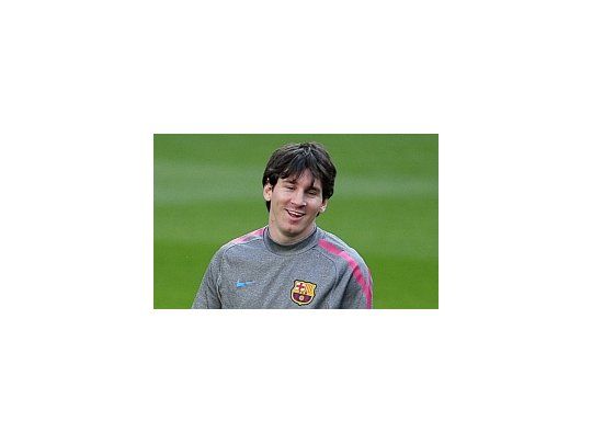 Messi volvió a entrenar a la par de sus compañeros.