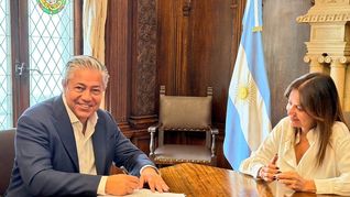 Rolando Figueroa y Sandra Pettovello, durante la firma del acuerdo. Rolando Figueroa y Sandra Pettovello, durante la firma del acuerdo.
