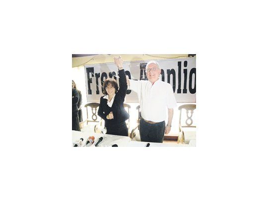 El religioso comparte fórmula con la médica infectóloga María Teresa Occelo, con apoyo de la UCR y el PJ opositor.