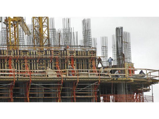 Una de las principales caídas de este trimestre se registró en el rubro construcción.