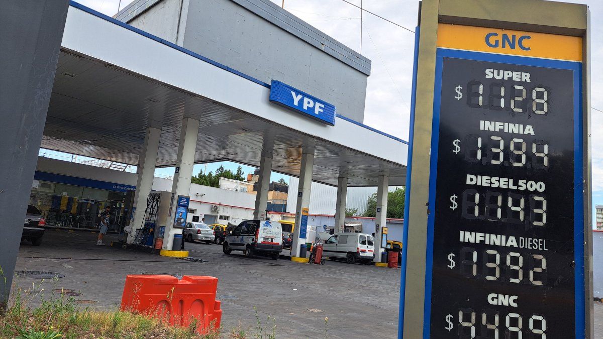 Combustibles: mientras YPF define suba, otras petrolerasaumentaron5%