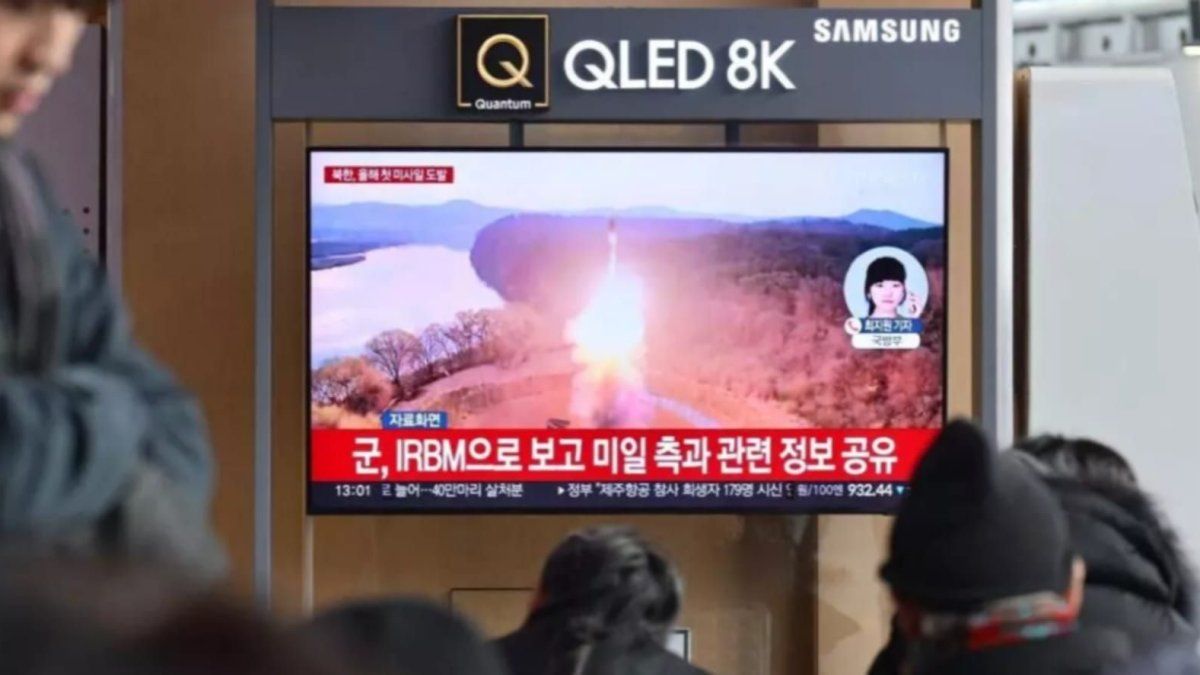 North Korea successfully tests intermediate-range hypersonic missile