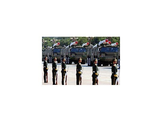 El Ministerio de Defensa de Pekín calificó el informe de EEUU como poco beneficioso