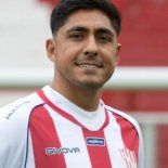 Policías ingresaron a la casa de Cristian Tarragona en búsqueda de material de abuso sexual infantil. Policías ingresaron a la casa de Cristian Tarragona en búsqueda de material de abuso sexual infantil.