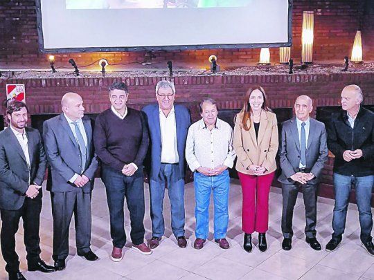 DEBUT. Vidal, Salvador y Salvai, durante la presentación del frente, hacia las PASO del 13-A y generales del 27-O.