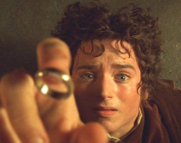 Wood habló sobre su deseo de volver interpretar a Frodo. Wood habló sobre su deseo de volver interpretar a Frodo.