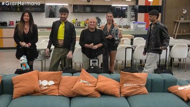 Solo quedán cuatro participantes en la casa.