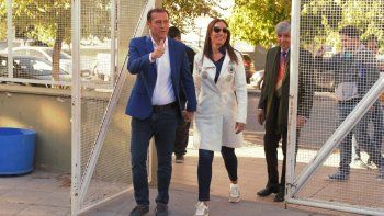 CONFIANZA. Omar Gutiérrez llegó a votar confiado de que las urnas finalmente terminarían revalidando su gestión.