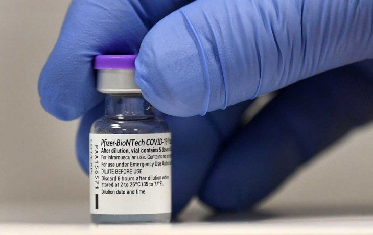 covid-19: pfizer y biontech informan alta eficacia de dosis de refuerzo