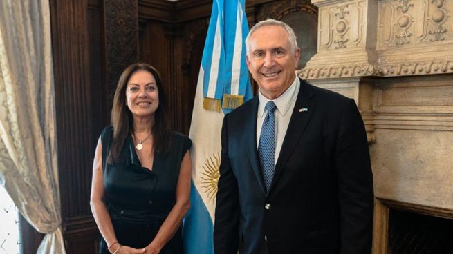 Sandra Pettovello y Marc Stanley se reunieron para vanzar en la relación bilateral.&nbsp;