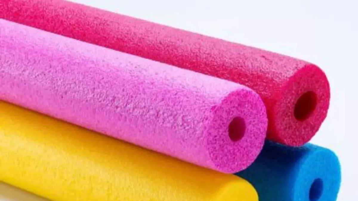 How to recycle old floats in decorative home objects