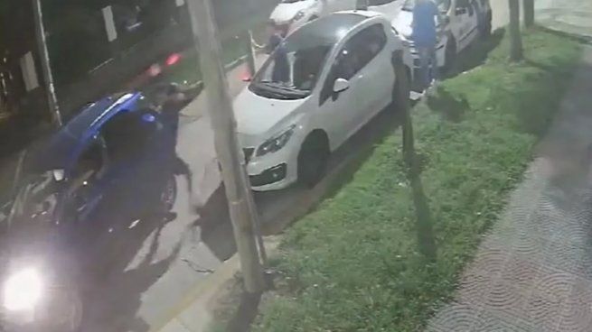 El hijo de un dirigente de Vélez fue baleado por asaltantes en medio de un robo