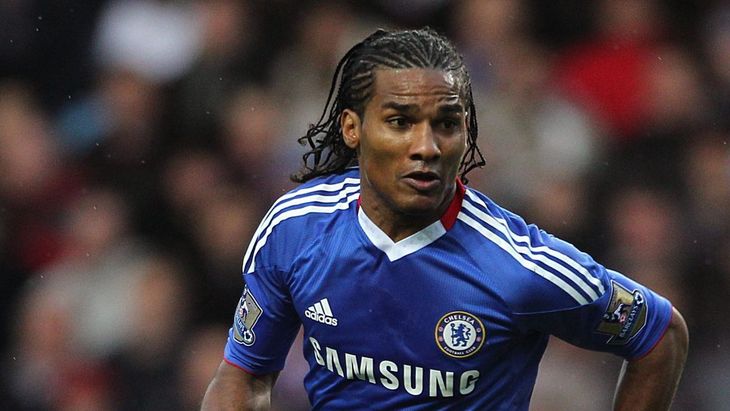In his passage through Chelsea, Florent Malouda was fundamental for the success of the team. In his passage through Chelsea, Florent Malouda was fundamental for the success of the team.