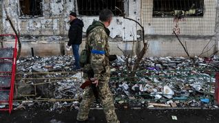 La capital de Ucrania es blanco de incesantes bombardeos durante la madrugada.