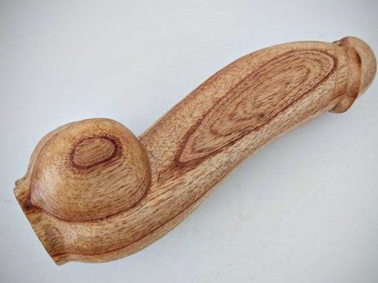 Carlos Esteban Nielsen&nbsp;había cotizado el kit completo de diez mil penes de madera, dispensers de preservativos y diez mil maletines en unos $14.870.000.