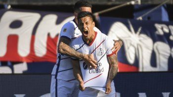 Respira. San Lorenzo le ganó a Patronato en la Liga Profesional.