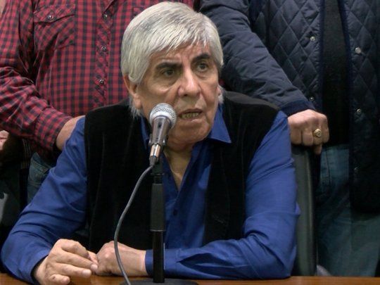Camioneros pidió una reunión con funcionarios y empresarios para evtar el maltrato a camioneros durante la cuarentena.