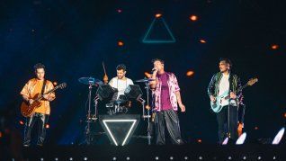 Tan Biónica vuelve al ruedo con un nuevo disco de estudio. Tan Biónica vuelve al ruedo con un nuevo disco de estudio.