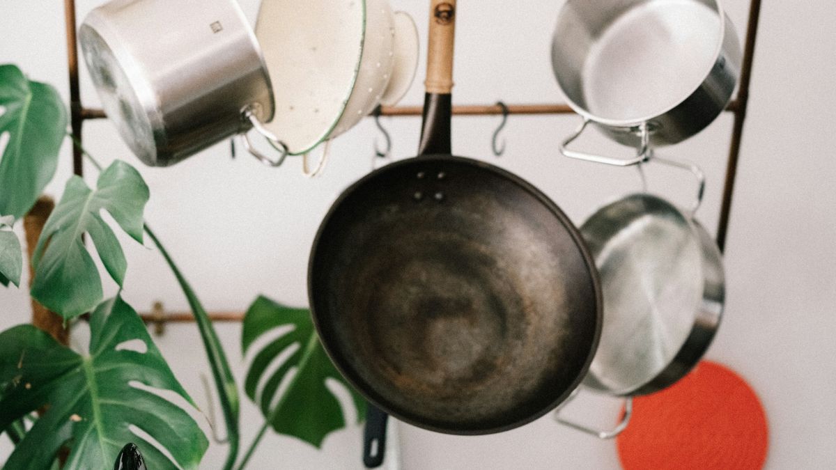 How to clean a burnt pot and not have to buy a new one