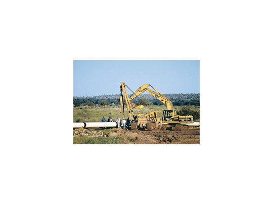 Presupuesto: peligran obras de represas y gasoductos