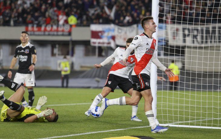 River goleó a Colo Colo y se clasificó a octavos de final de la Copa Libertadores como primero del Grupo F.
