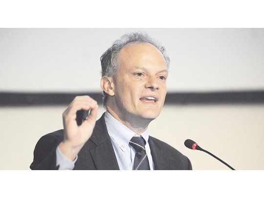 Técnico. El enviado del Fondo, Alejandro Werner, dijo que el país tiene una estructura de gasto muy fuerte en salarios.