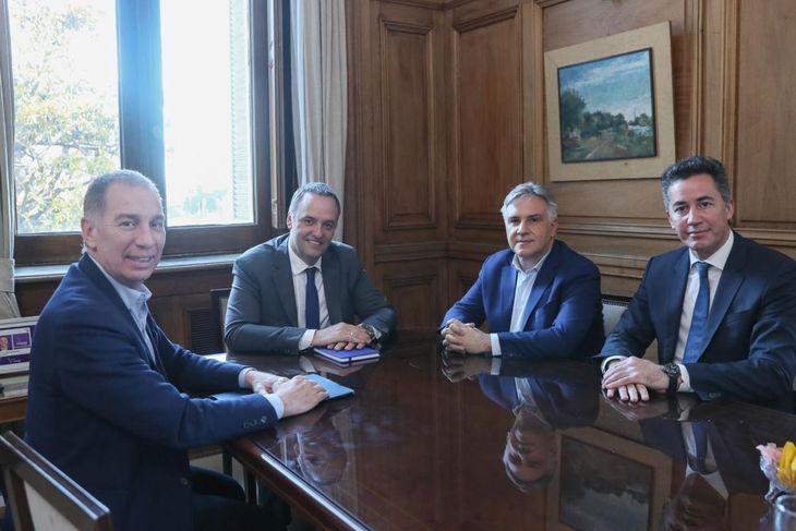 Santilli ya mantuvo encuentros con gobernadores de Chubut y Catamarca, y continuar&aacute; con otras provincias.