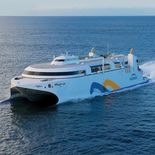 El gobierno pretende mantener la tasa fluvial pese al rechazo de las empresas de transporte. El gobierno pretende mantener la tasa fluvial pese al rechazo de las empresas de transporte.