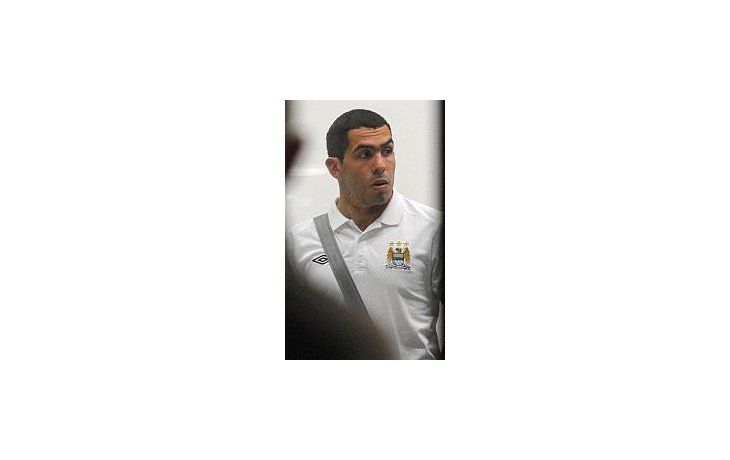 Tevez descartó negociar con Inter.