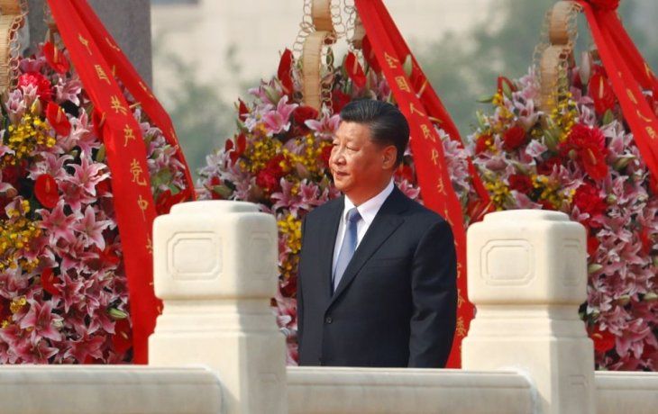 China muestra su músculo militar en el 70° aniversario de su revolución
