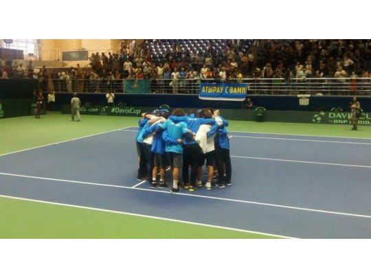 Del cielo al infierno: a casi un año de ganar la Copa, Argentina descendió en la Davis