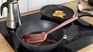 With these homemade tricks, your pans will be impeccable and like new, ready to continue cooking delicious dishes. With these homemade tricks, your pans will be impeccable and like new, ready to continue cooking delicious dishes.