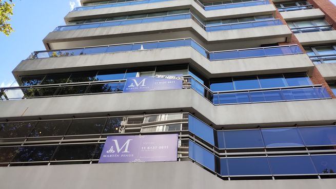 Comienzan a proliferar carteles de Vendido o Se vendió en distintas zonas porteñas. 