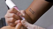 Volver a empezar se lee en el brazo de Yara, quien regreso de Perú a su natal Venezuela.
