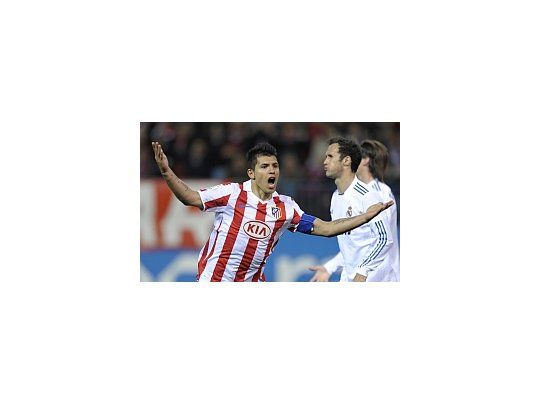 Atlético Madrid no quiere desprenderse de Agüero.