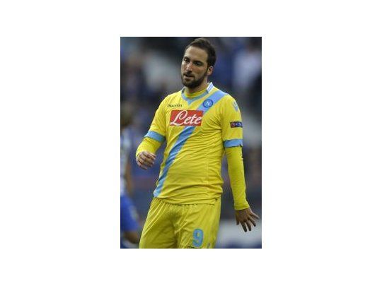 Higuaín contó con pocas situaciones para marcar en la derrota de Nápoli.