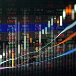 El S&P Merval cerró la semana con fuerte rebote, impulsado por bancos y energéticas, mientras el riesgo país cayó a mínimos de la gestión tras la mejora de calificación crediticia y el dato de inflación de mayo El S&P Merval cerró la semana con fuerte rebote, impulsado por bancos y energéticas, mientras el riesgo país cayó a mínimos de la gestión tras la mejora de calificación crediticia y el dato de inflación de mayo