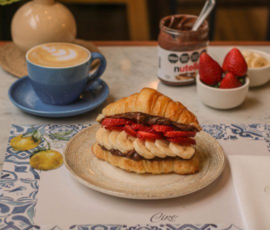 They offer great alternatives with Nutella, such as Cornettos, Alfajores and Waffles. They offer great alternatives with Nutella, such as Cornettos, Alfajores and Waffles.