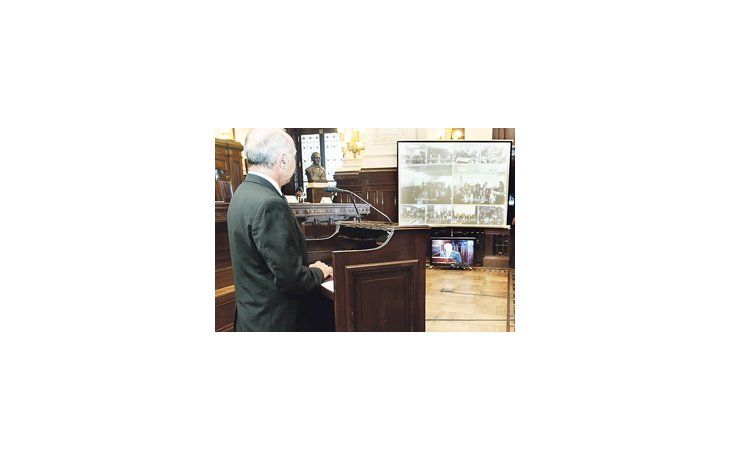ámbito.com | Ricardo Lorenzetti aprovechó un acto ayer en Tribunales para responder de manera elíptica al envío del proyecto de reforma judicial al Congreso. “Quédense todos tranquilos”, dijo sonriente.
