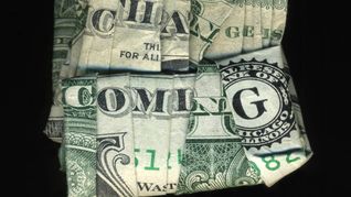 dan tague: el artista que envia mensajes secretos en un dolar