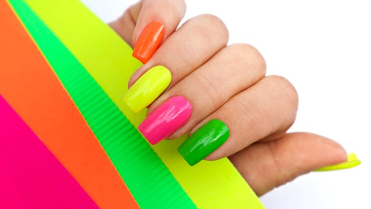 Feng Shui cuáles son los colores de uñas que atraen buena suerte en otoño 2023 Feng Shui cuáles son los colores de uñas que atraen buena suerte en otoño 2023