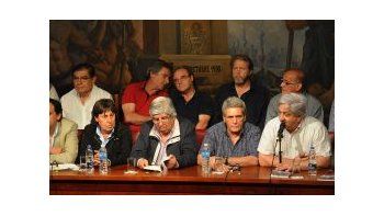 Los gremios opositores se reunieron en la CGT de Azopardo.
