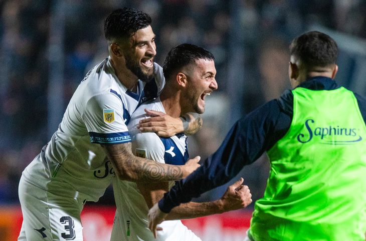 Velez llegó a la semifinal de la Copa de la Liga. Velez llegó a la semifinal de la Copa de la Liga.