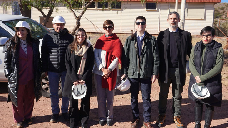 La recorrida por el Complejo Minero Fabril Sierra Pintada en San Rafael estuvo encabezada por el Secretario de Asuntos Nucleares, Federico Ramos Napoli, la ministra de Energía y Ambiente de Mendoza, Jimena Latorre, la subsecretaria de Políticas Nucleares, Ayelén Giomi, y el presidente de Dioxitek, Bruno Oberlis, entre otros. La recorrida por el Complejo Minero Fabril Sierra Pintada en San Rafael estuvo encabezada por el Secretario de Asuntos Nucleares, Federico Ramos Napoli, la ministra de Energía y Ambiente de Mendoza, Jimena Latorre, la subsecretaria de Políticas Nucleares, Ayelén Giomi, y el presidente de Dioxitek, Bruno Oberlis, entre otros.