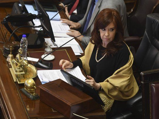 La oposición frenó el tratamiento de la ley de alquileres y dejó el recinto para no tratar paquete de DNU.