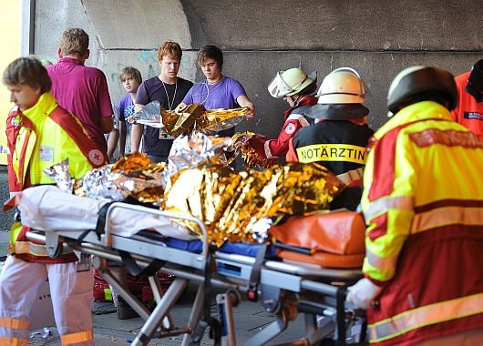 Tragedia en Alemania: al menos 18 muertos por avalancha en festival (foto 1)